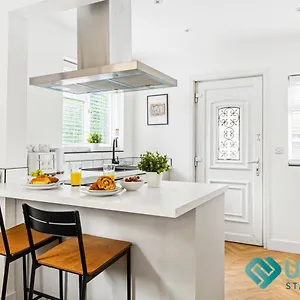  Apartment Trendy 4-Bedroom House - Near City Hospital, Sherwood, Qmc & Fast Access To Nottingham City Centre